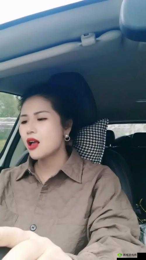 暴躁老阿姨情侣名：甜蜜相伴，爱意满满