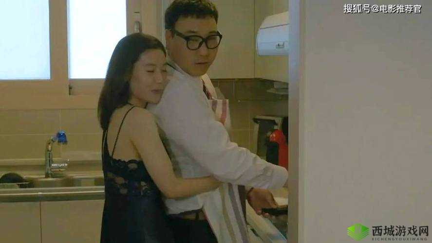 成人摸：一场关于人性与情感的深刻探索