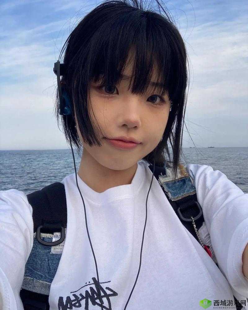 18 岁台湾女 RAPPER 的独特音乐风采